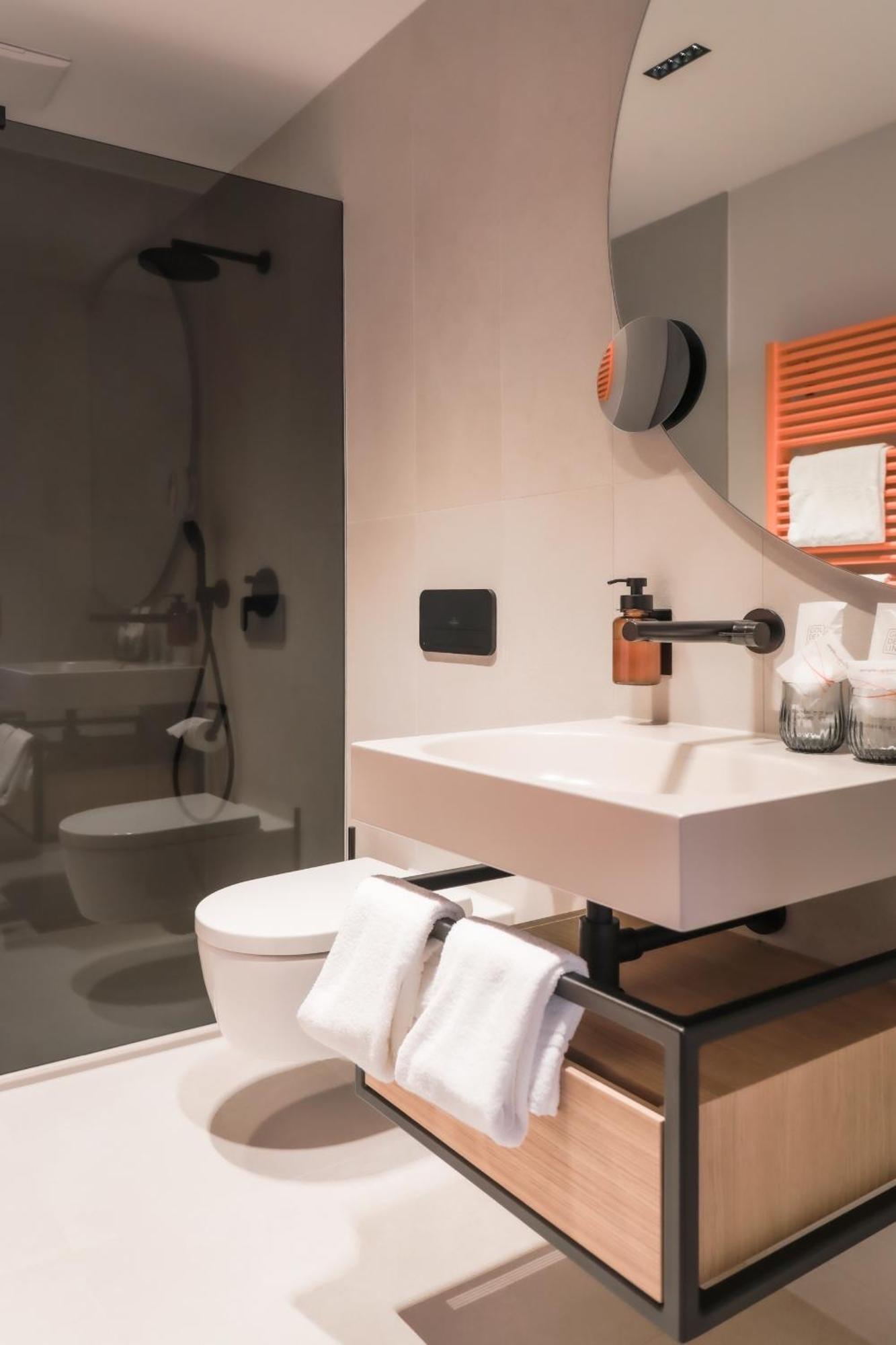 Art Hotel Ахлен Екстериор снимка