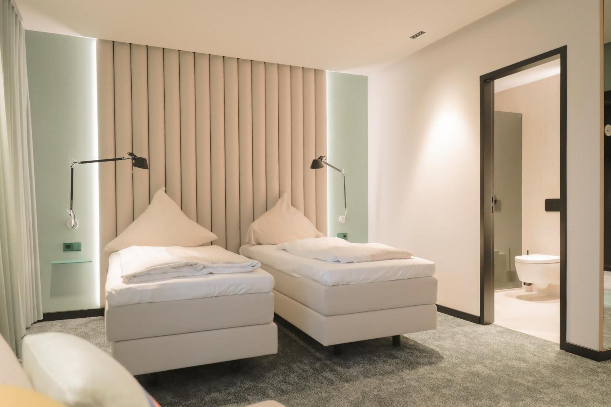 Art Hotel Ахлен Екстериор снимка